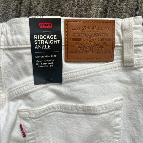 Levi's Ribcage Straight Ankle White Jeans, NWT, Size 29 x 27 (8), NWT - Picture 5 of 10